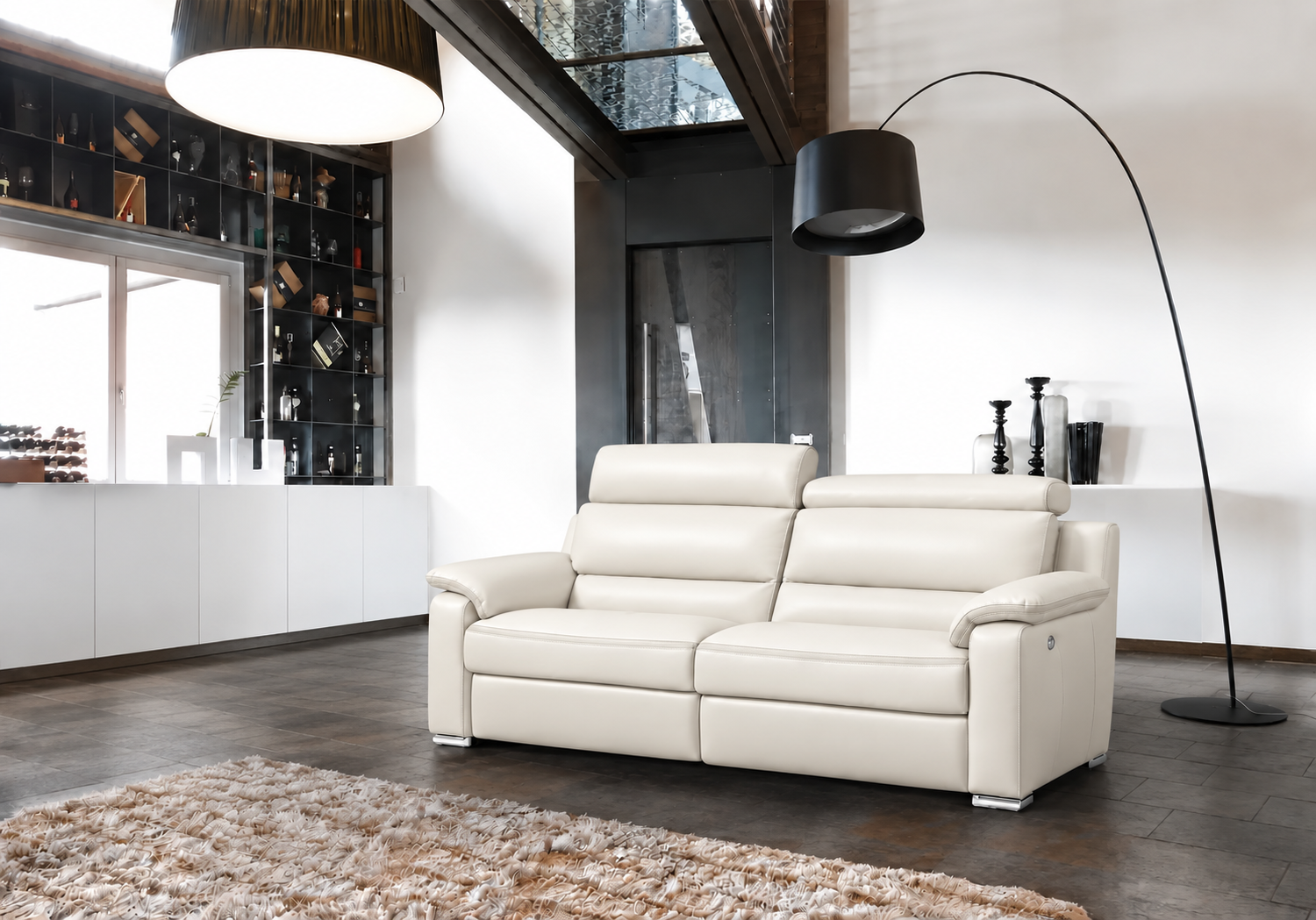 Divano letto NEWMIRO Mercury 3 posti chiuso in un ambiente contemporaneo